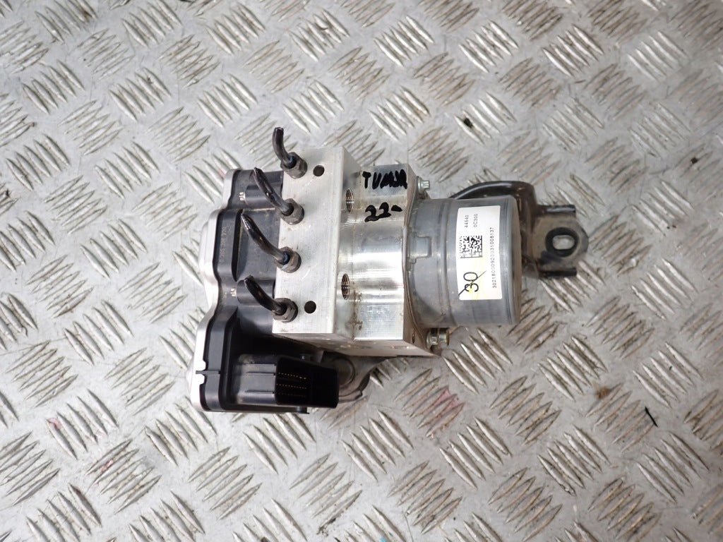 Pompa ABS ESP Hamulcowa Toyota Tundra 3.4 2022-