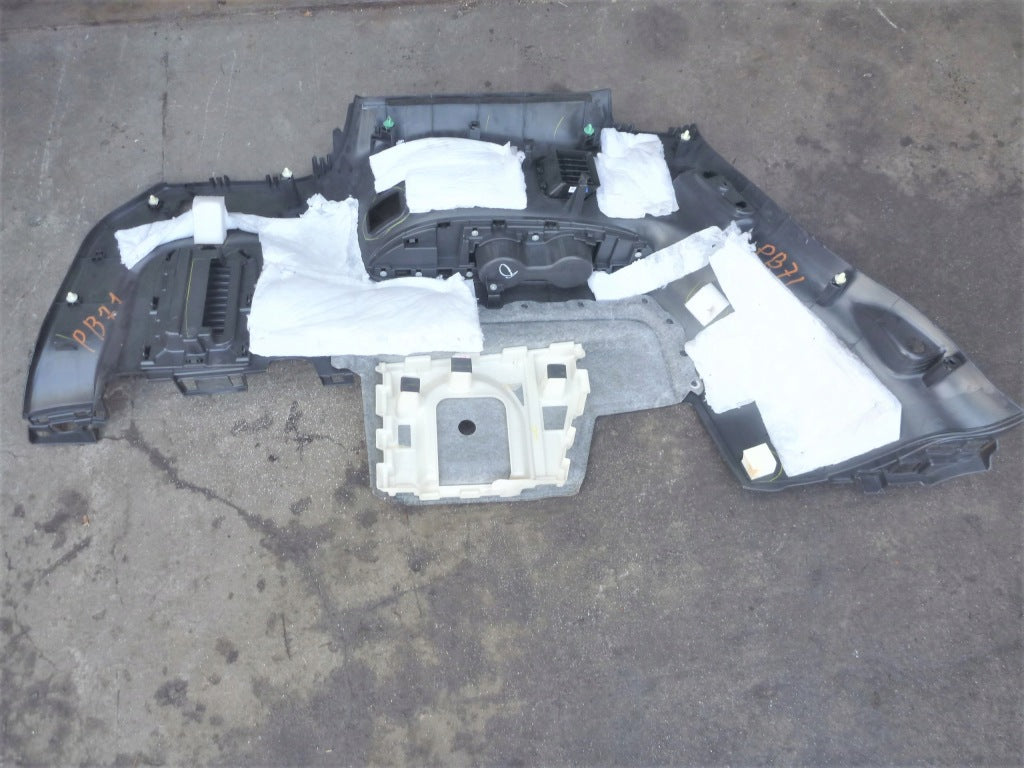 Boczek Bagażnika Prawy Tył Infiniti JX35 QX60 13-