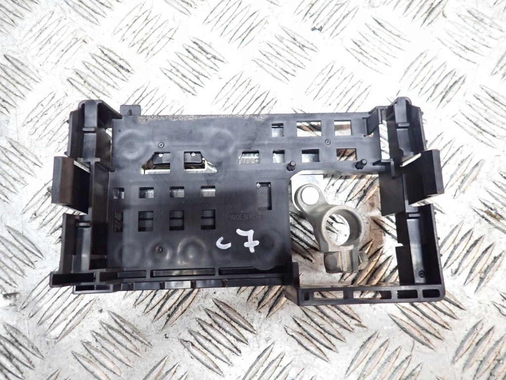 Positive Terminal Fuses Chevrolet Corvette C7 2014-