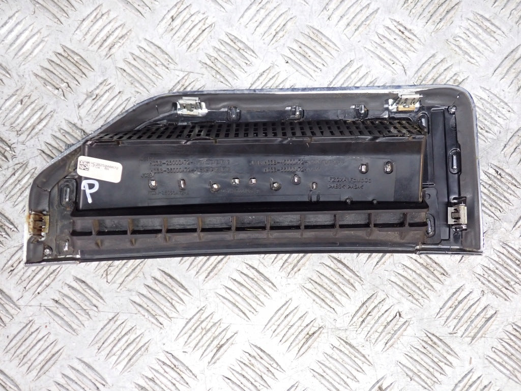 Emblemat Wlot Kratka Błotnika Prawa Ford F350 F250 6.2 4x4 Super Duty 2021