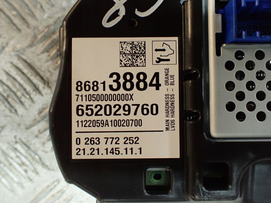 Gauge Clocks Chevrolet Corvette C8 2020-