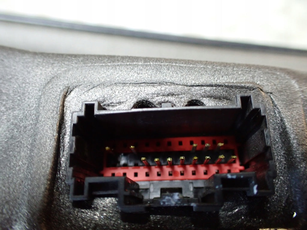 Lusterko prawe z kamerą 13 PIN do Ford F150 2021- XLT, część marki Autolandparts, widok z boku, nowoczesny design