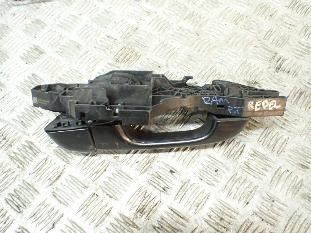 Right Rear Door Handle Dodge RAM V 4x4 19-