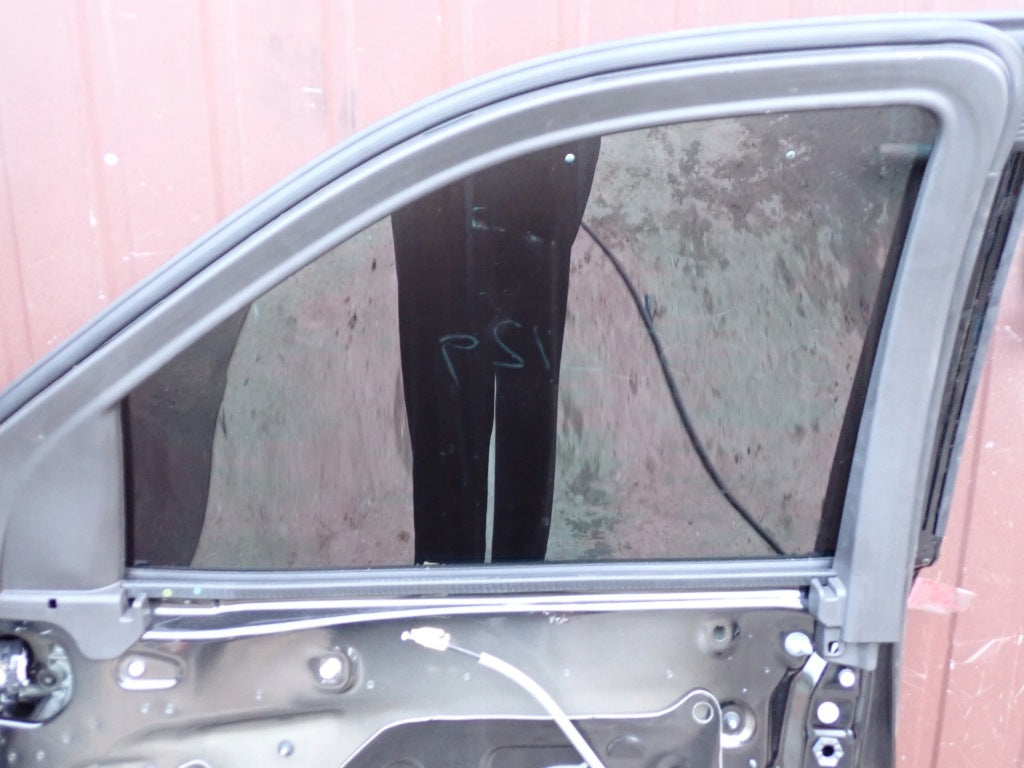 Right Front Door Glass Chevrolet Silverado GMC Sierra 2019-