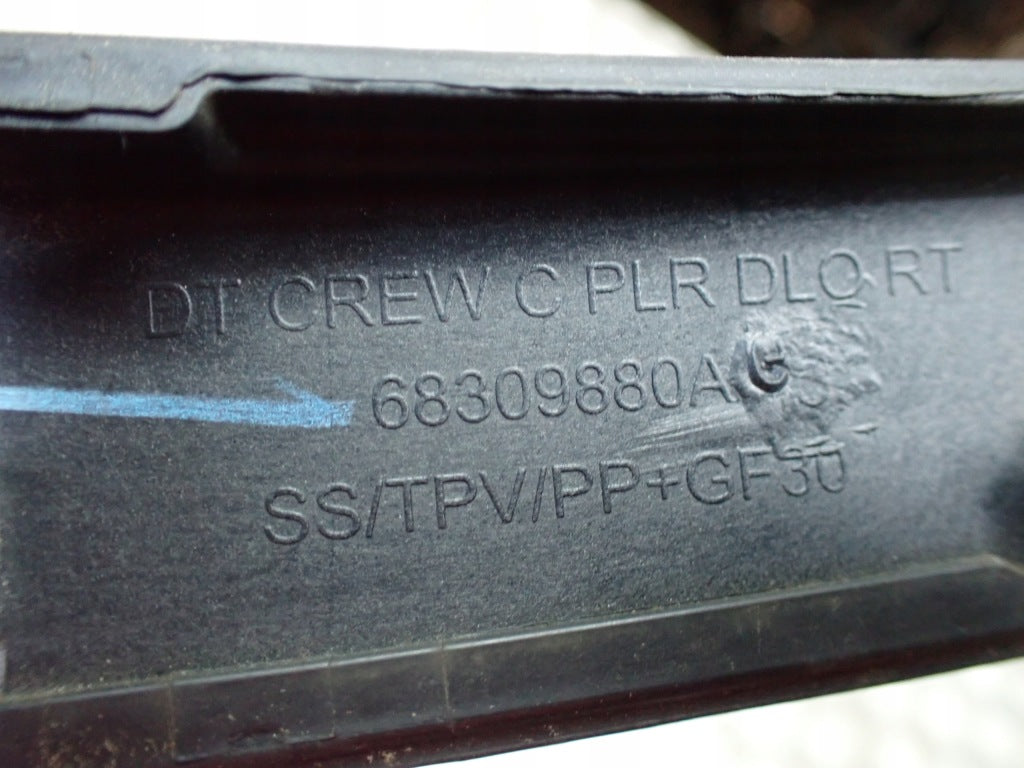 Listwa Drzwi Prawa Tylna Prawy Tył Dodge Ram 5.7 HEMI 1500 19-