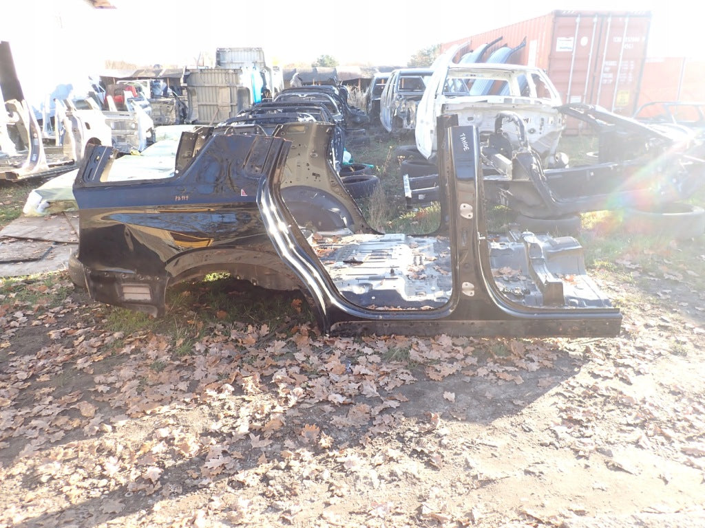 Słupek Środkowy Próg Prawy Chevrolet Tahoe Suburban GMC Yukon Escalade 21-