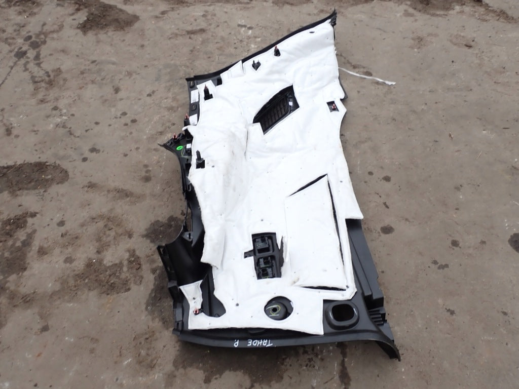 Boczek Bagaznika Prawy Tapicerka Chevrolet Tahoe GMC Yukon 2021-