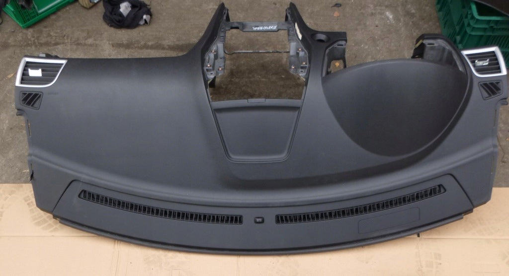 Ford Explorer 2011 cockpit board