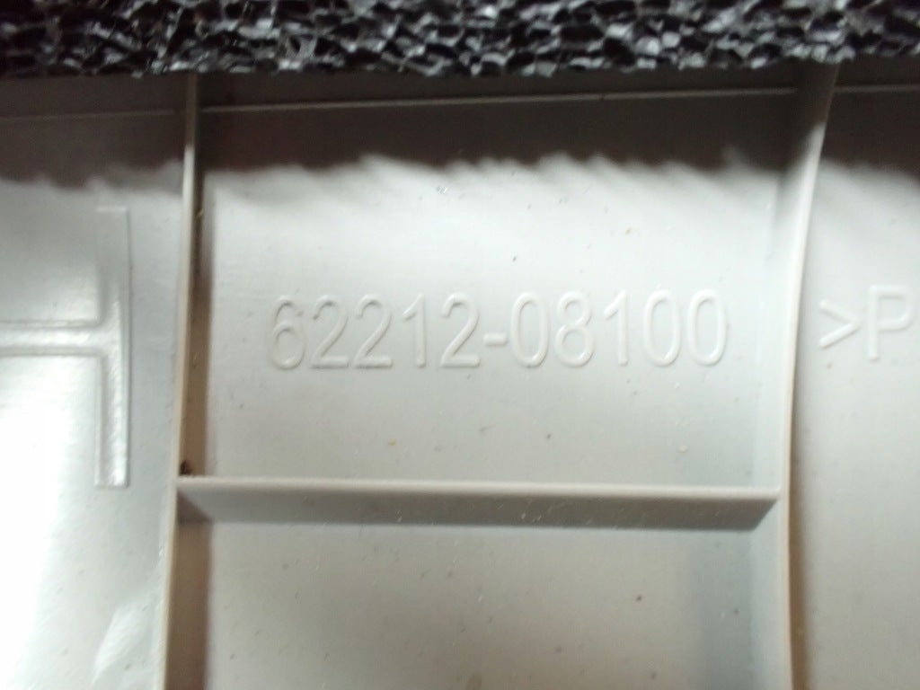 Osłona Słupka Lewa Przednia Toyota Sienna XL40 2021