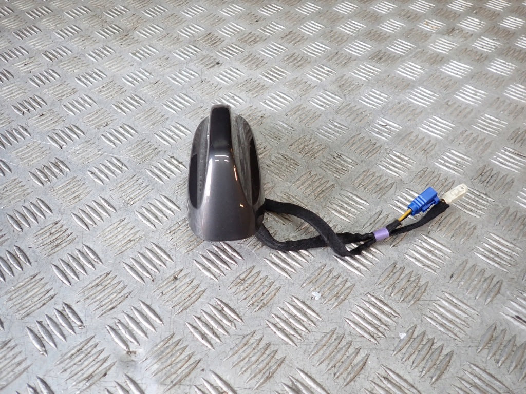 Antena Dachowa GPS Rekinek Jeep Wagoneer Grand Wagoneer WS 22-