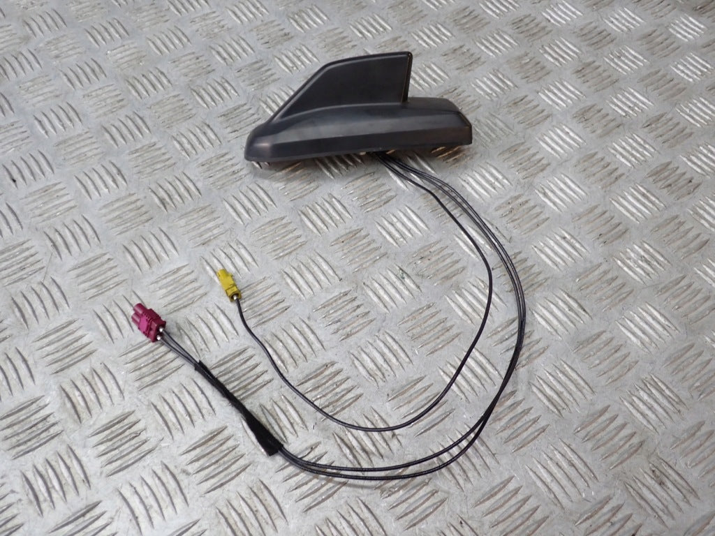 Antena Dachowa Rekinek Chevrolet Silverado LT Trail Boss 2019-