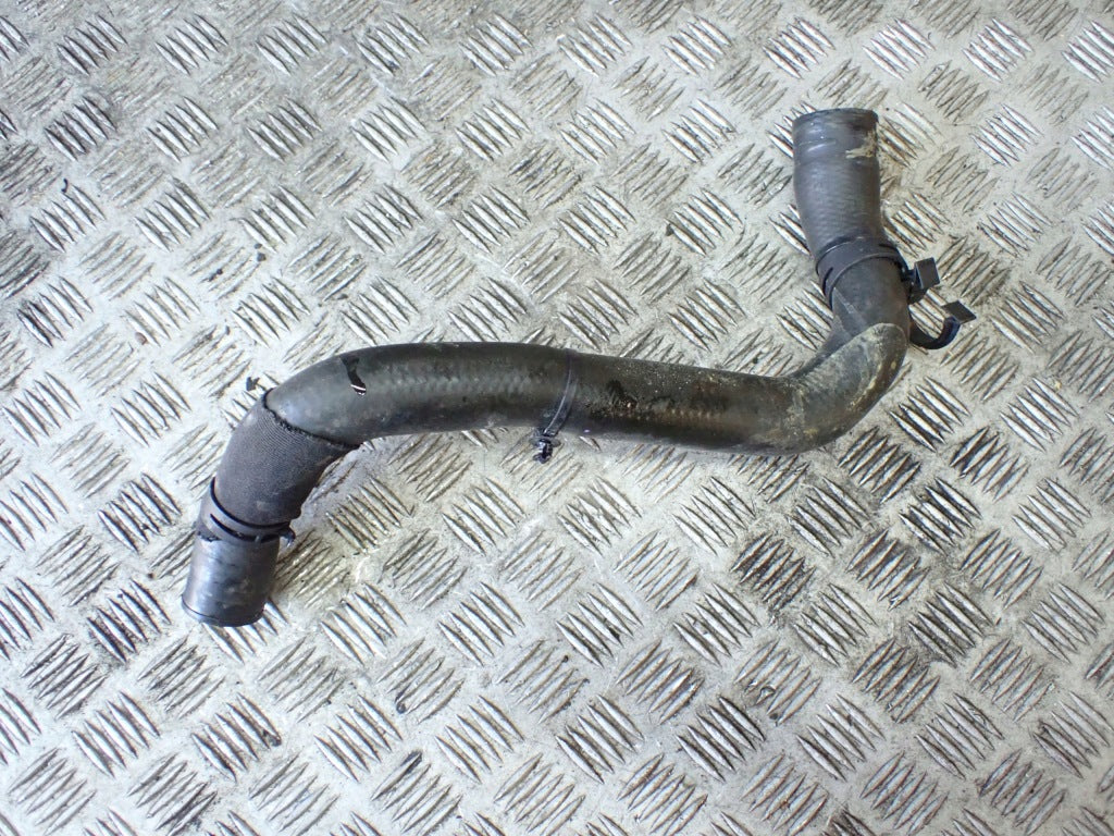 Water Hose Radiator Pipe Chevrolet Corvette C8 2020-