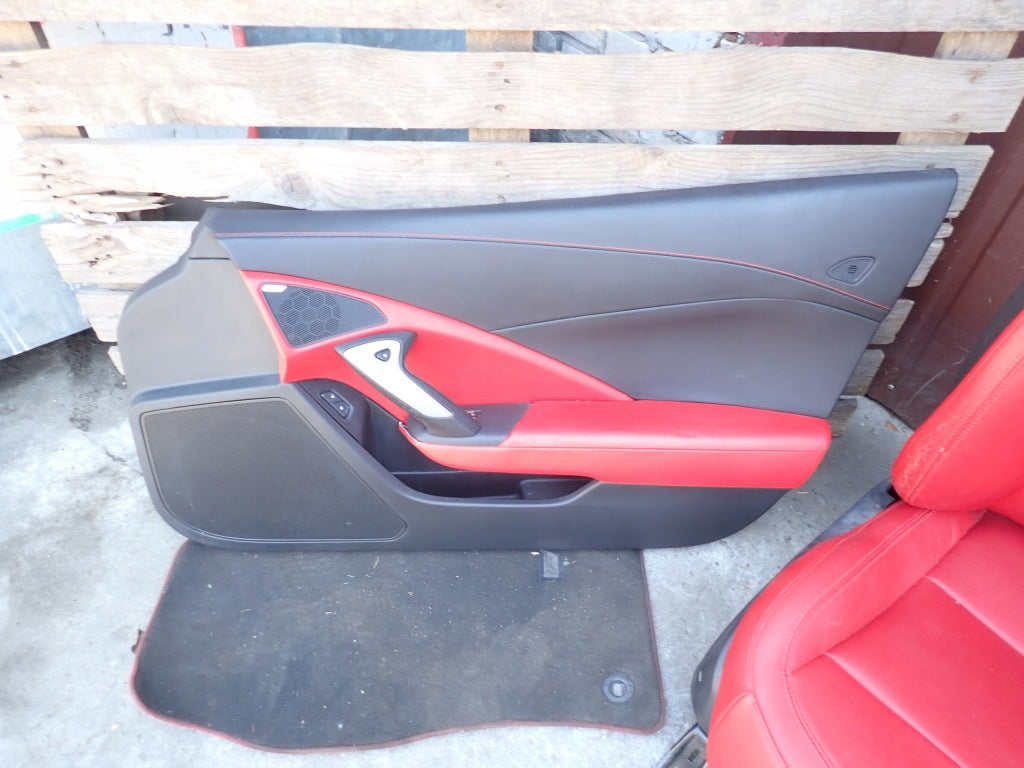 Tapicerka Kpl. Fotele Boczki Chevrolet Corvette C7 2LT Z51 2016