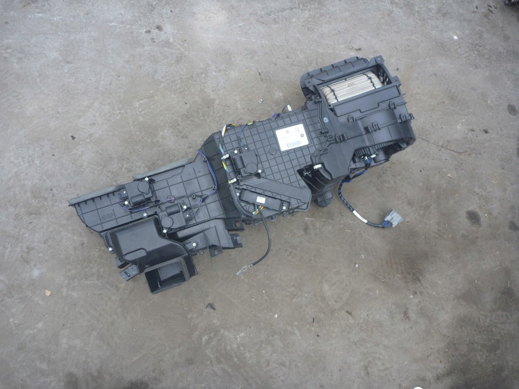 Nagrzewnica Dodge Ram Limited Lift 13-