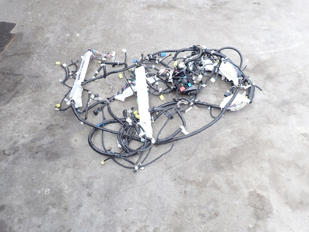 Wiązka instalacyjna do kabiny wnętrza Toyota Sienna XL40 2021- Autolandparts, widoczna na zdjęciu.