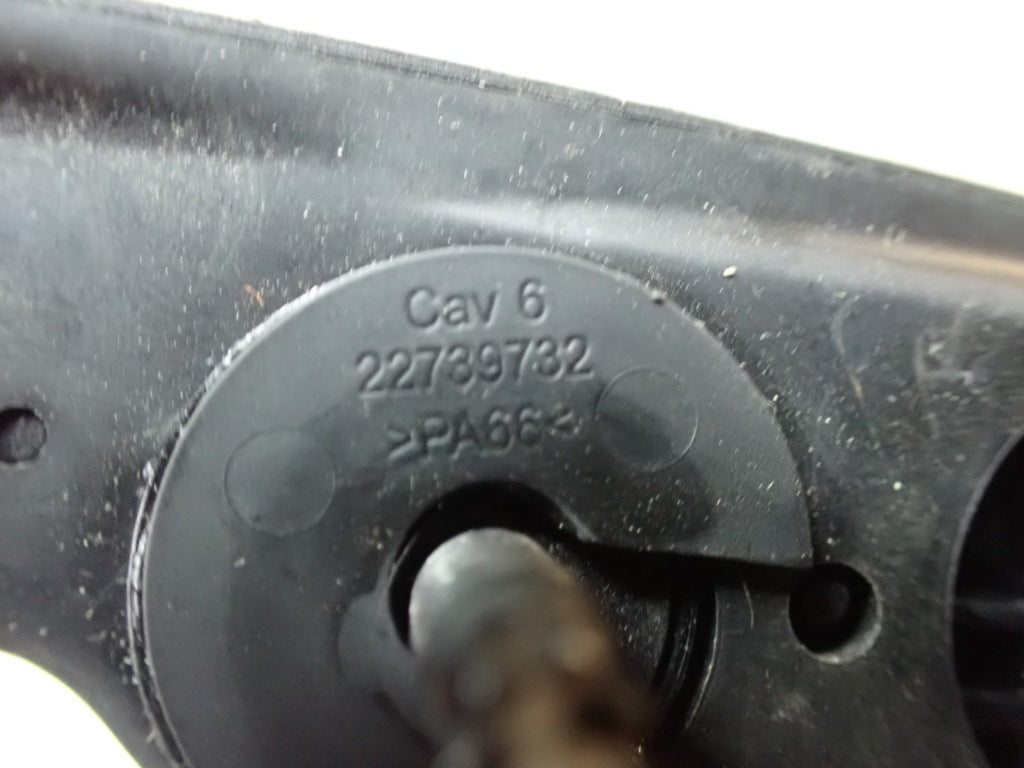 Klamka drzwi prawa do Chevrolet Corvette C8 6.2 2020- od Autolandparts, widoczna na zdjęciu w kolorze czarnym