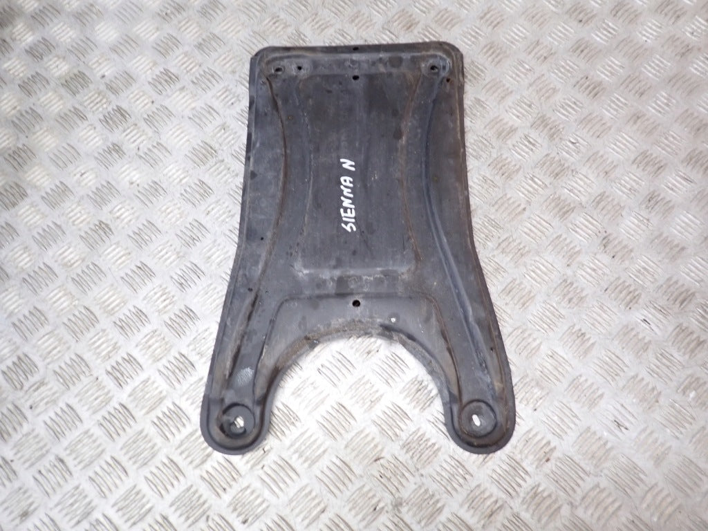 Osłona Dolna Podwozia Toyota Sienna XL40 2021
