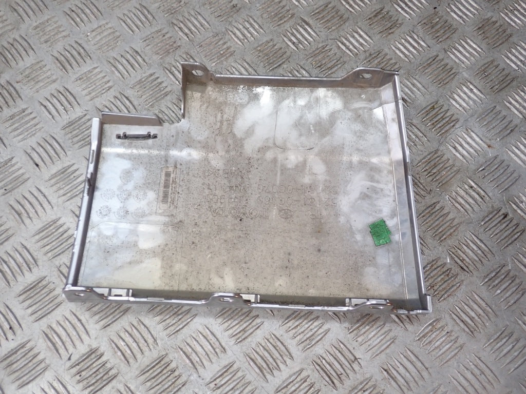 Panel Osłona Listwa Zderzaka Prawy Tył Toyota Tundra Sequoia 3.4 3.5 2022-