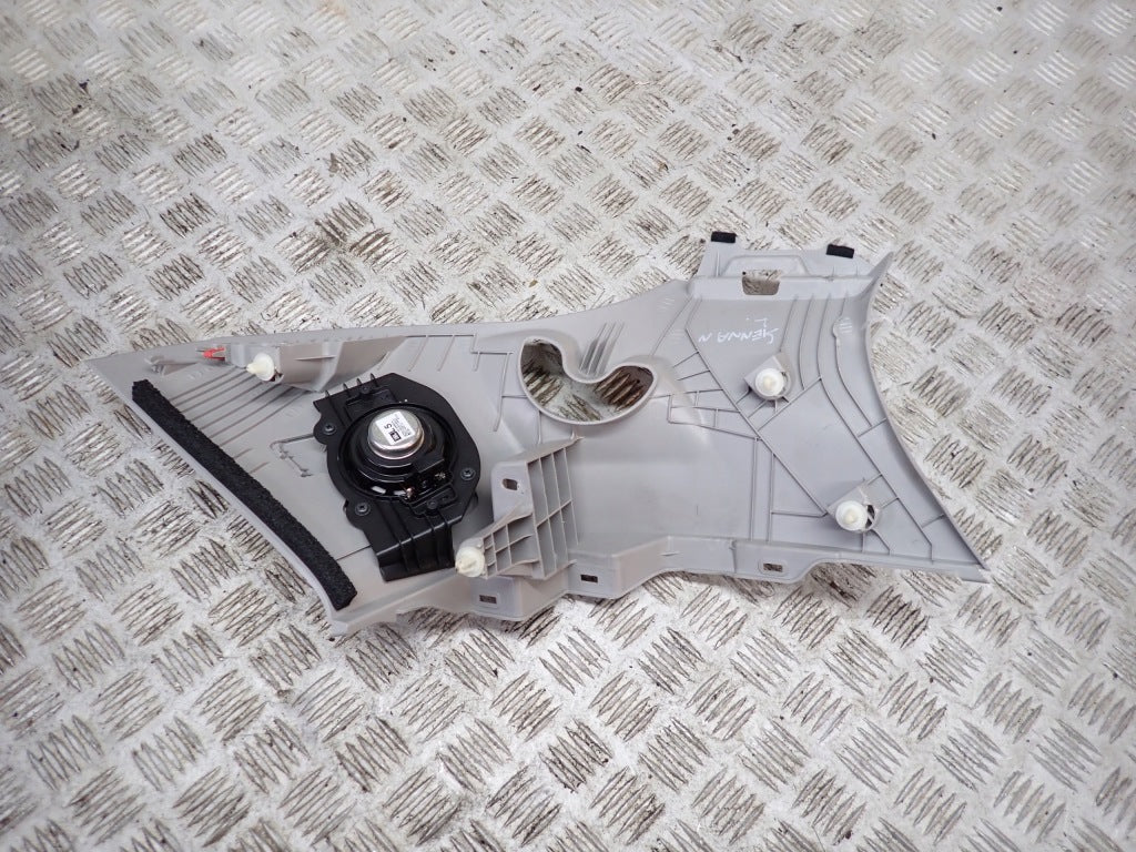 Osłona Słupka C Tylna Lewa Toyota Sienna XL40 2021