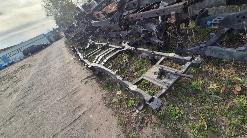 Rama Kpl. Ford F350 F250 XLT P558 6.2 4x4 Crew Cab Paka 160 ft LIFTING 2021