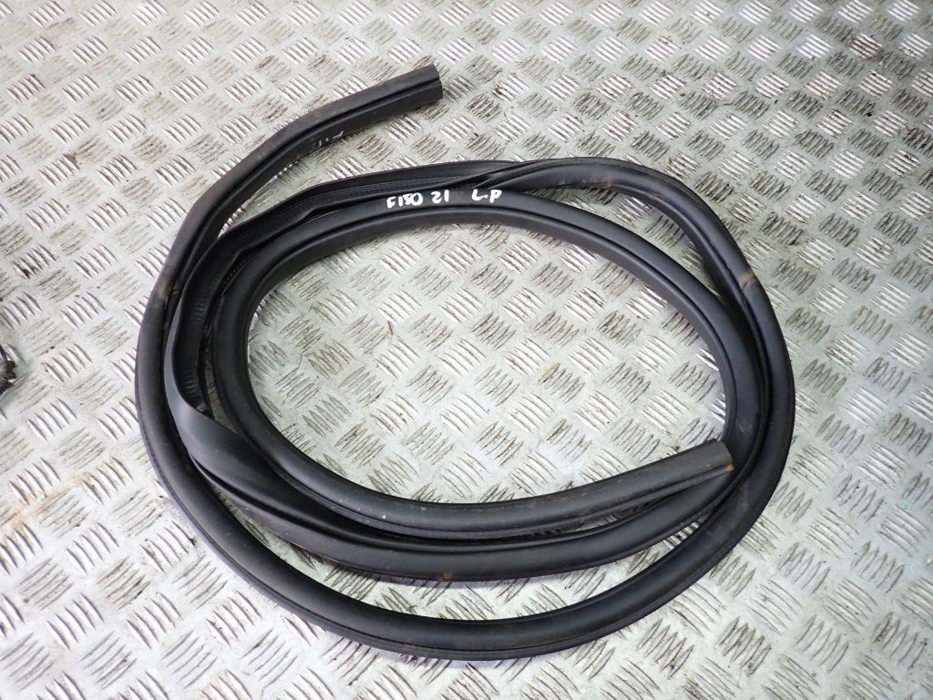 Uszczelka Karoseryjna Drzwi Ford F150 2021-