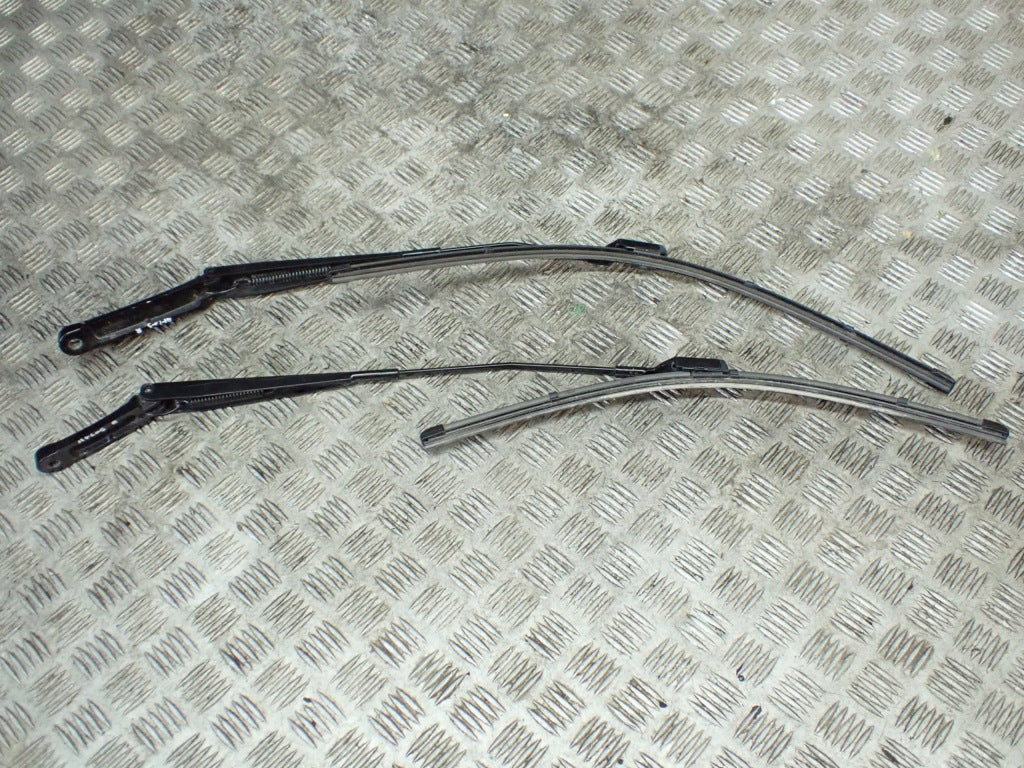 Wiper Arms PAIR VW Atlas Teramont 2019