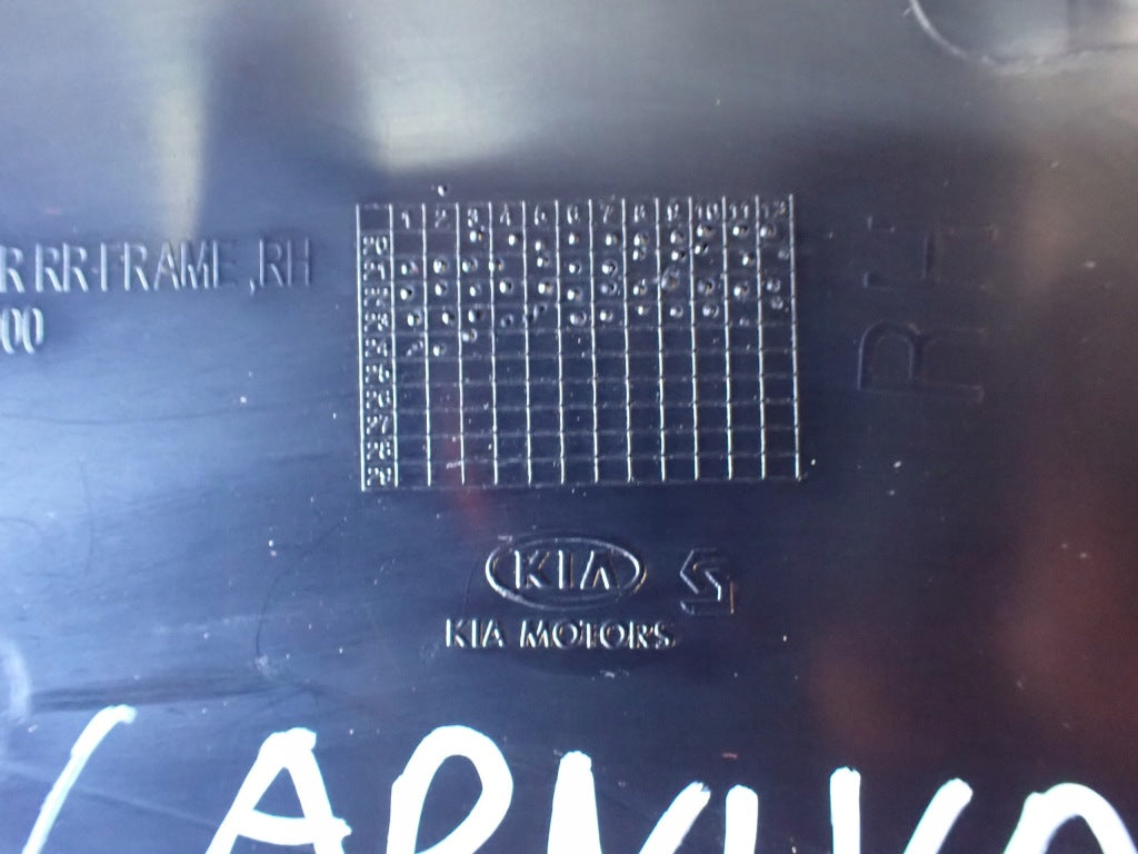 Listwa drzwi prawa tylna Kia Carnival LX 3.5 GDI KA4 2020 Autolandparts, element karoserii samochodu, części zamienne