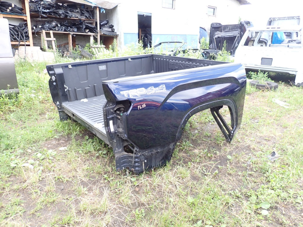Zabudowa Krótka Paka Buda 5.5 FT Toyota Tundra Crew Max 2022-