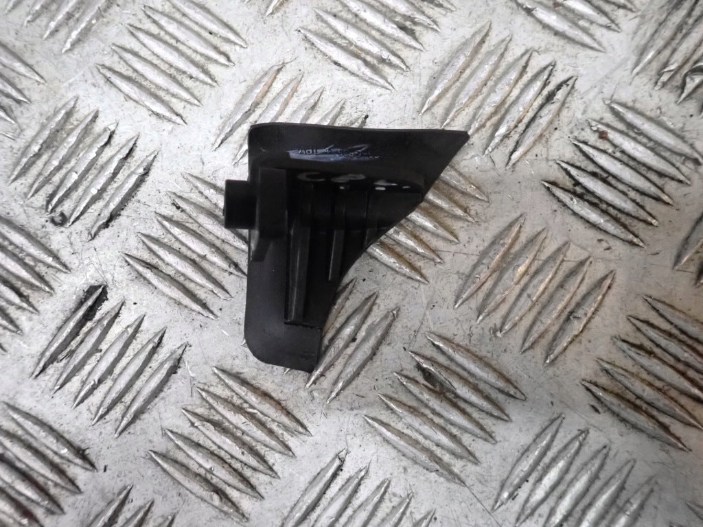 Targa Coupe Roof Bracket Chevrolet Corvette C8 6.2 20-