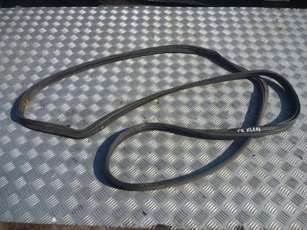 Tailgate Seal Chevrolet Corvette C5 2001