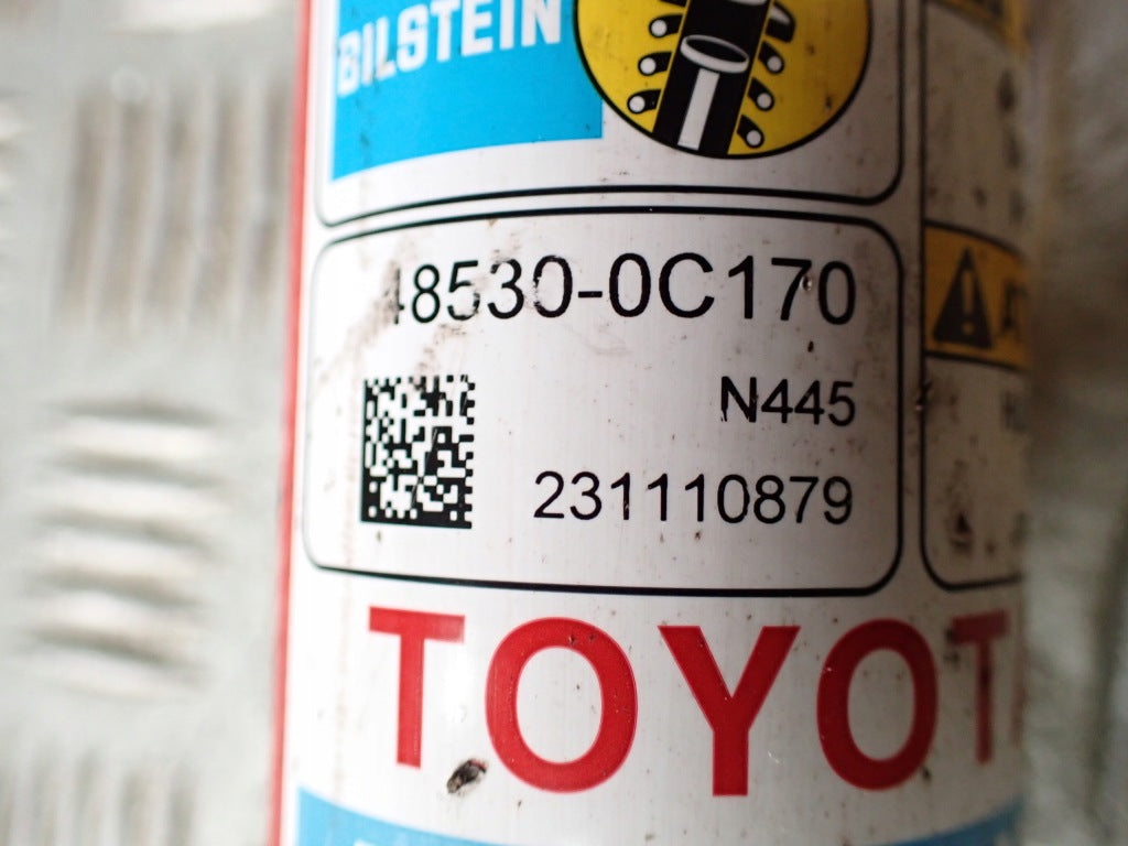 Amortyzator Tylny Tył Toyota Tundra 2022-