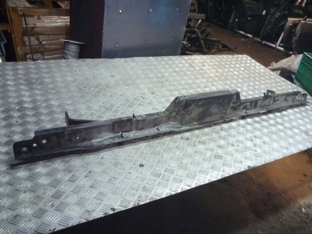 Pas Przedni Wzmocnienie Górne Belka Hummer H2 2005