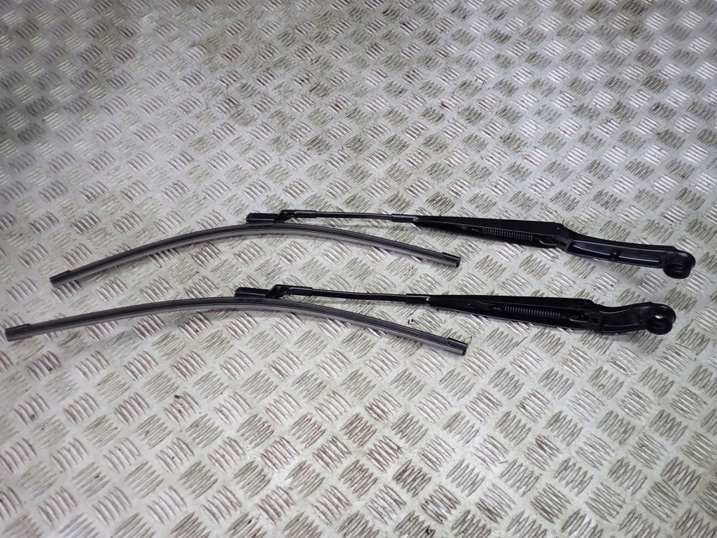 Wiper Arms Blades Set Toyota Tundra 2022-