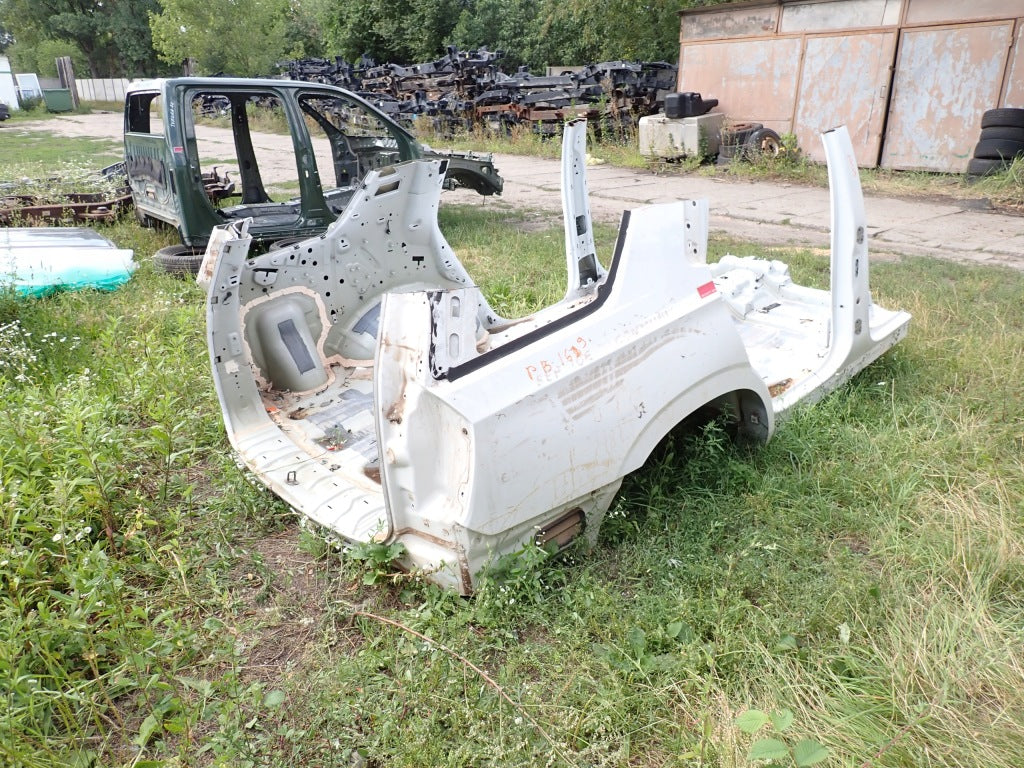 Ćwiartka Prawa Tylna Błotnik Prawy Tył Tylny Chevrolet Tahoe GMC Yukon 21-