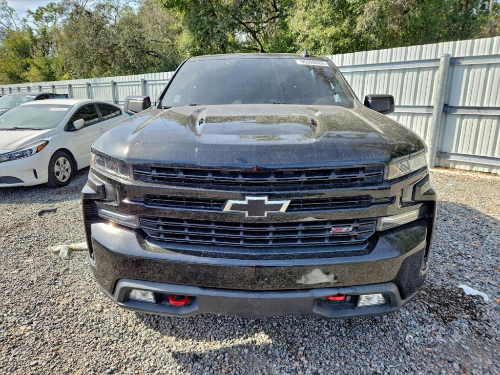 Haki Hak Para Przednie Chevrolet Silverado LTZ 2022