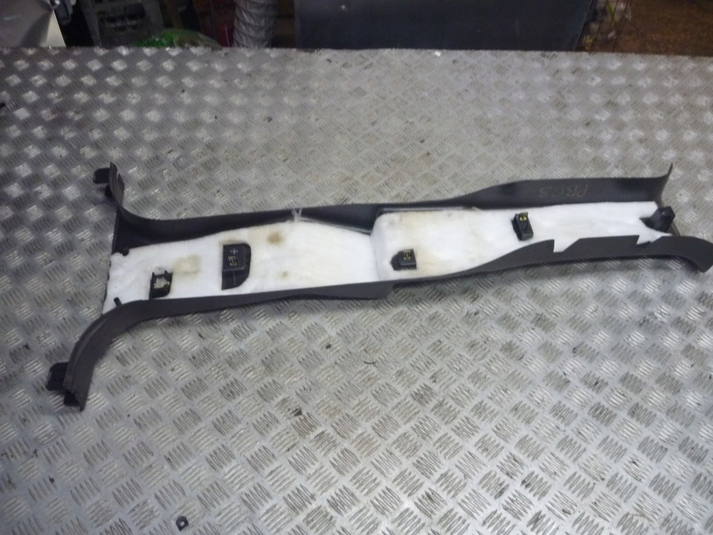 Osłona Słupka Lewa Wewnętrzna Hummer H2 2005
