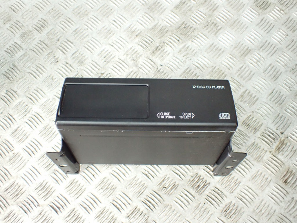 Chevrolet Corvette C5 CD Changer