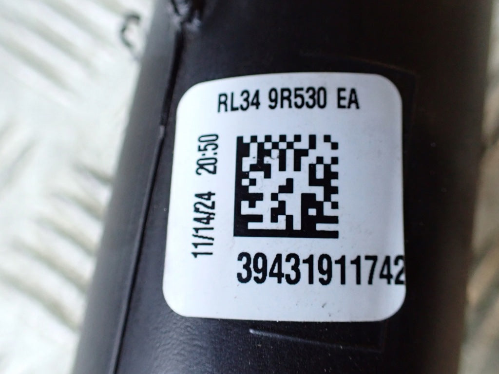 Rura przewodu powietrza do Ford F150 3.5 2021- firmy Autolandparts, widoczna na zdjęciu, element układu wentylacji.