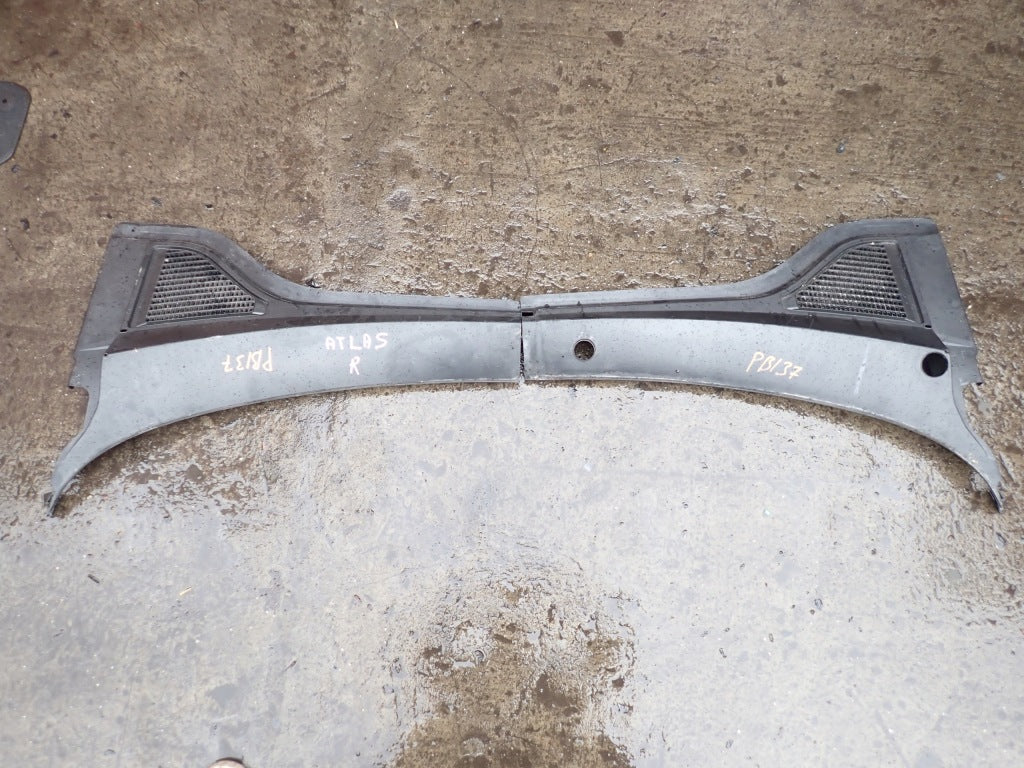 Cowl Panel Kit VW Atlas Cross Sport R-Line 2022