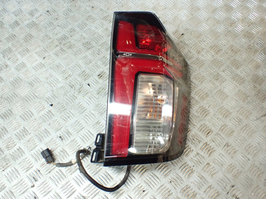 Right Rear LED Tail Light Chevrolet Tahoe Suburban 2021-
