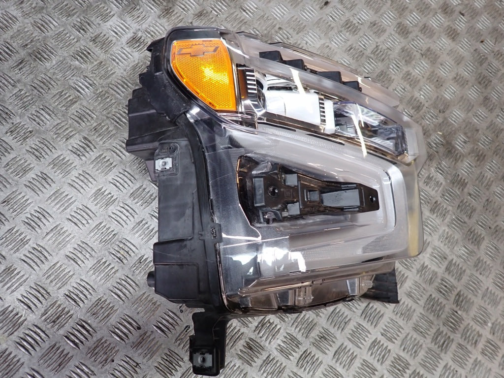 Lampa Prawa Przednia Przód kpl. LED Reflektor Chevrolet Silverado 2022 LIFT