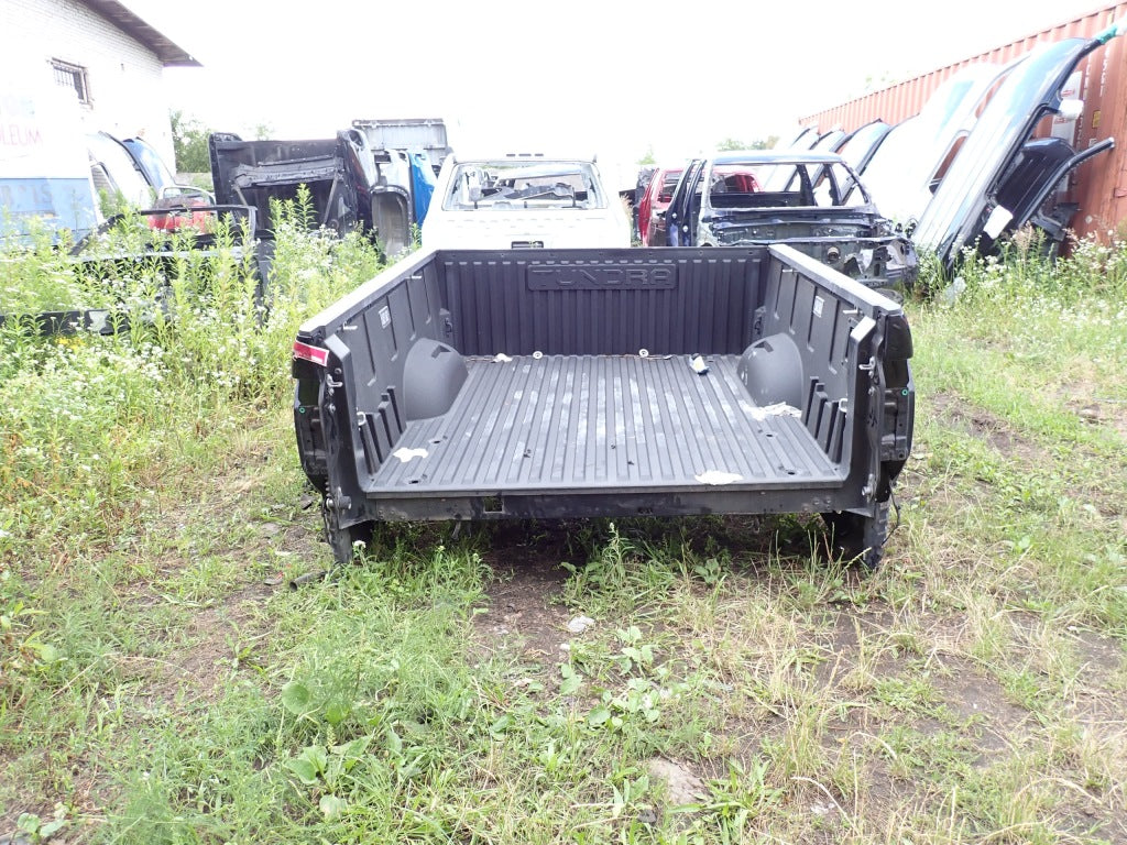 Zabudowa Krótka Paka Buda 5.5 FT Toyota Tundra Crew Max 2022-