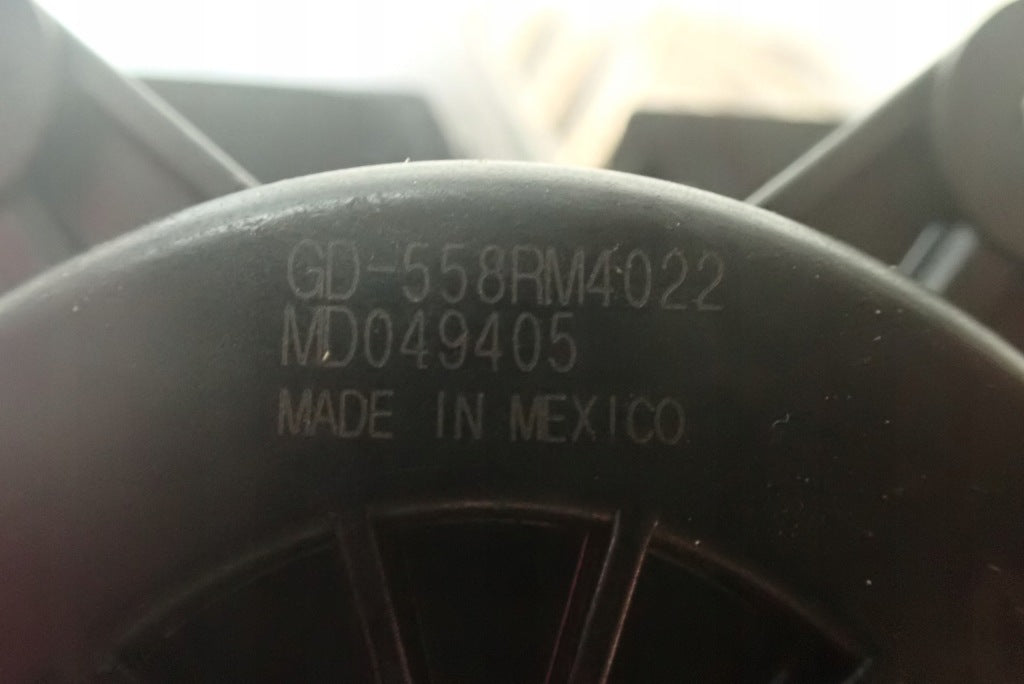 Podnośnik Szyby Prawy Tył Tylny Chevrolet Silverado GMC Sierra 19-