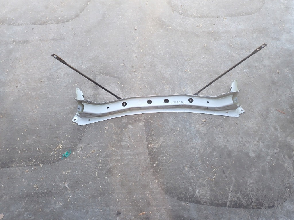 Wzmocnienie Górne Pas Przedni Chevrolet Suburban Tahoe GMC Yukon Escalade