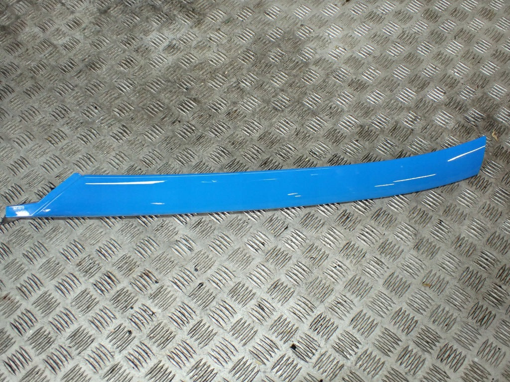 Right Front Exterior Pillar Trim Chevrolet Corvette C8 Coupe 2020-