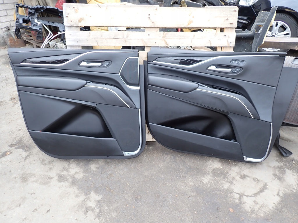 Tapicerka Kpl Fotele Monitory Boczki Kanapa Cadillac Escalade ESV 21-