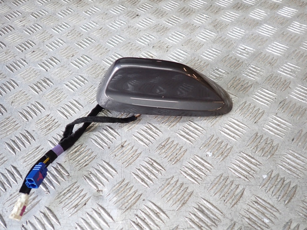 Antena Dachowa GPS Rekinek Jeep Wagoneer Grand Wagoneer WS 22-