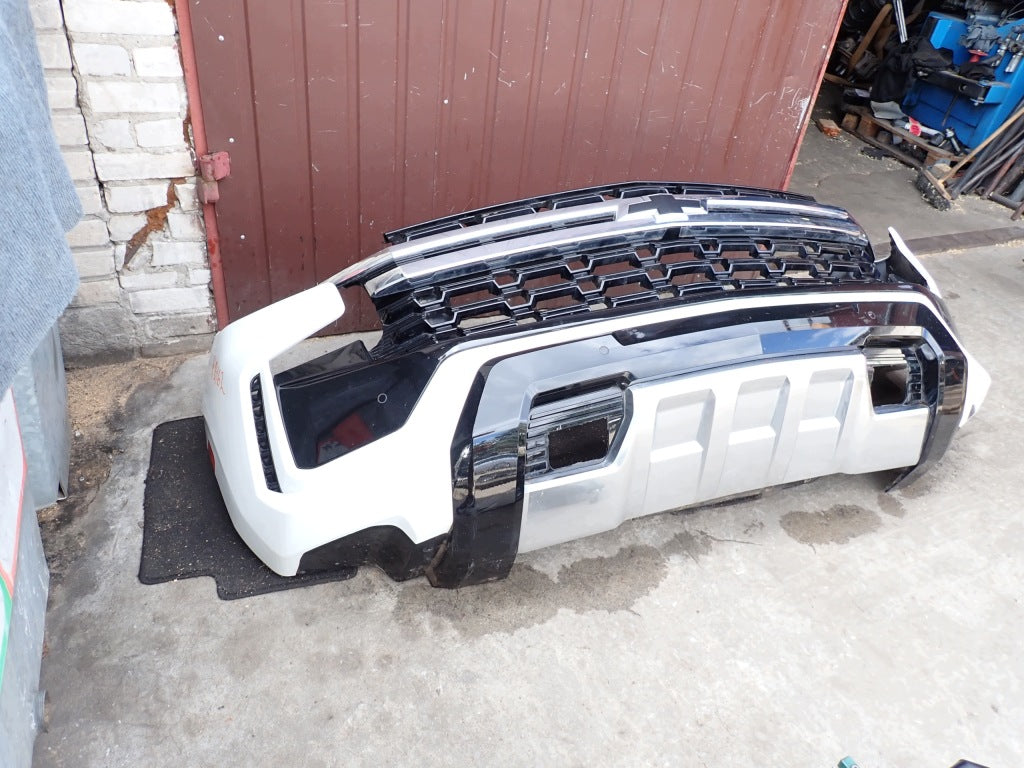 Zderzak Przedni Kpl Atrapa Czujniki PDC Chevrolet Tahoe Suburban Z71 2021-