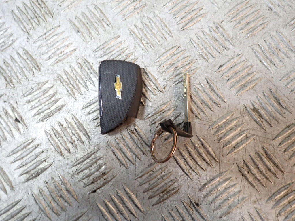 Remote Key Chevrolet Tahoe Suburban 2021--