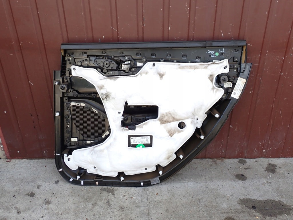 Left Rear Door Side Rear Jeep Grand Cherokee WL 3.6 4x4 21-